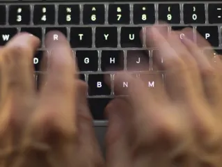 Новый законопроект может расширить полномочия полиции и разведки Канады по расследованию онлайн-активности